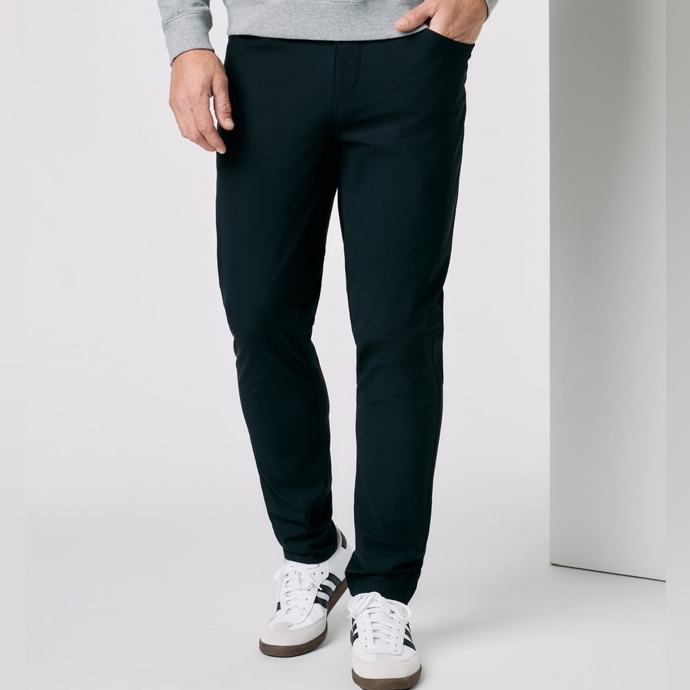 Vuori Cascade Tech Chino Pant Athletic Slim Fit 32"